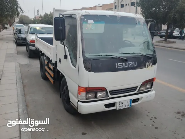 قلاب ايسوزو 2002