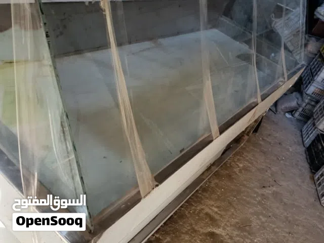 براد تفصيل جديد مو مستعمل طول 2 متر عرض 1متر تقريبا تبريد فوق تحت فريز محركين انفيرتر سعر 1450$