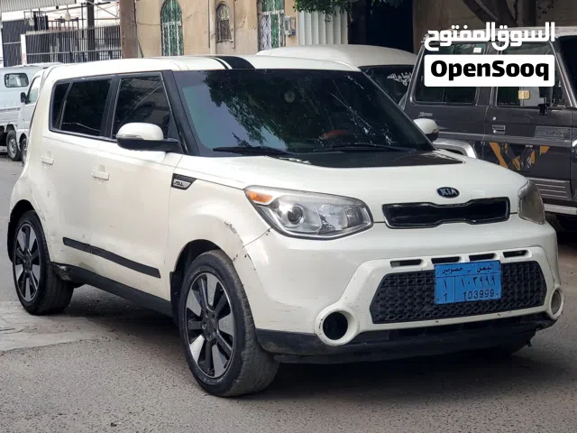 2015 كيا سول Standard