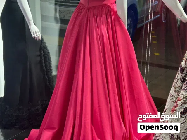 فستان سهره او ملكه مثالي