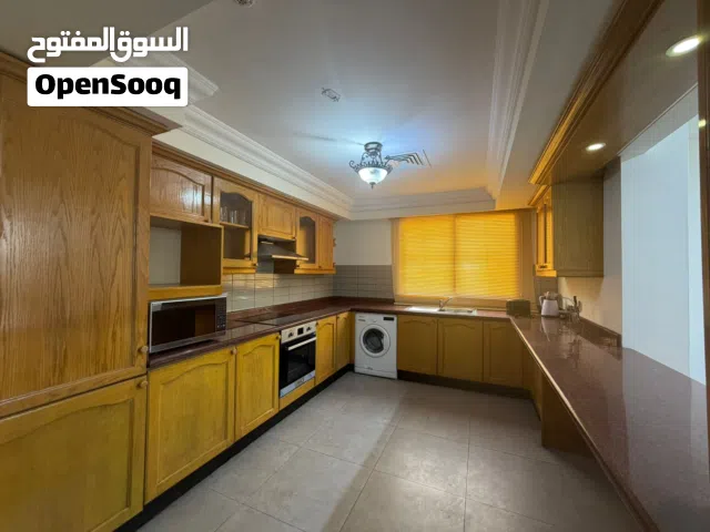 بناية إستثمار للبيع في منطقه الحورة بمدخول شهري.....