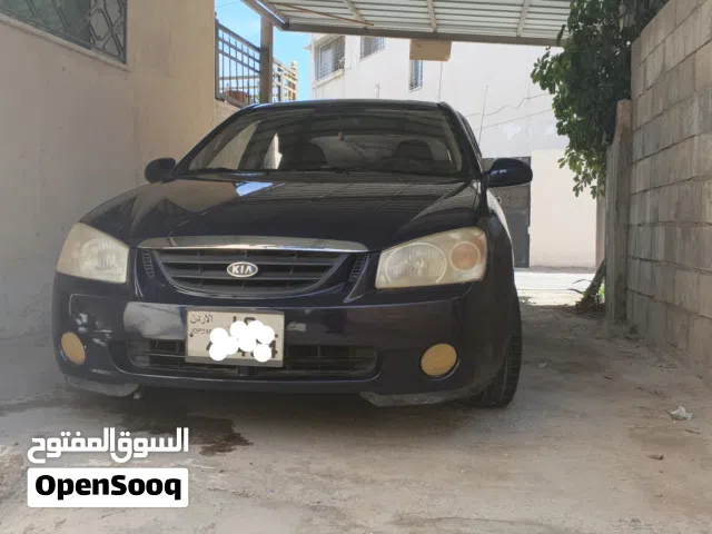 2005 كيا سيراتو LX
