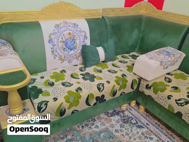 ديوان مع زوليه مع بردات مع طبله مع غطائهن