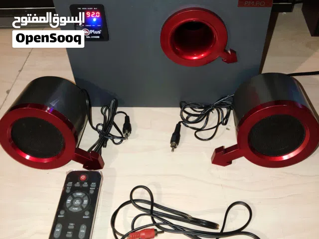 نظام صوتي ستيريو مع راديو
