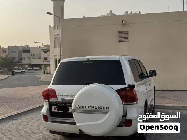 للبيع لاند كروزر 2015 vxr