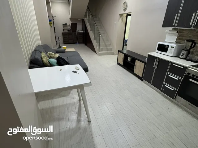 180 m2 2 Bedrooms Apartments for Rent in Central Governorate Jurdab