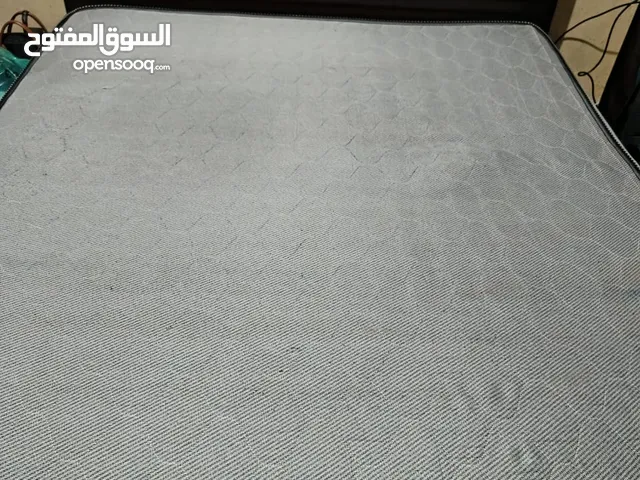 فرشة زنبركيه مجوز مستعمل الحاله ممتازه
