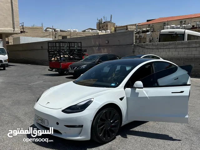 Tesla Model 3 Long Range DualMotor performance 2022 ....