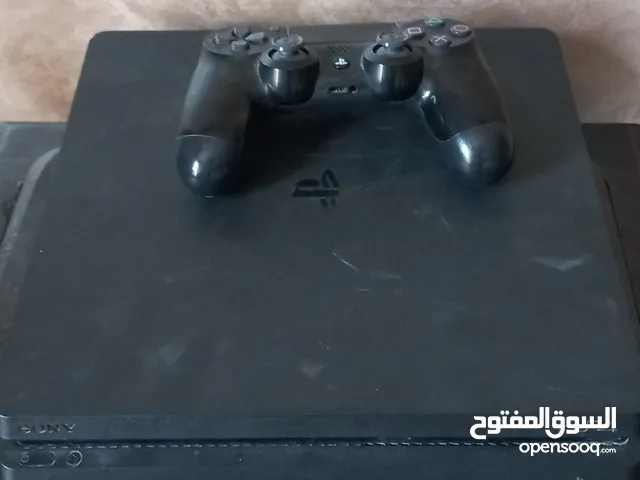 ps4 slim 500GB مستعمل اليد و الشحن والكابلات موجودين الحاله جيده كسر زيرو