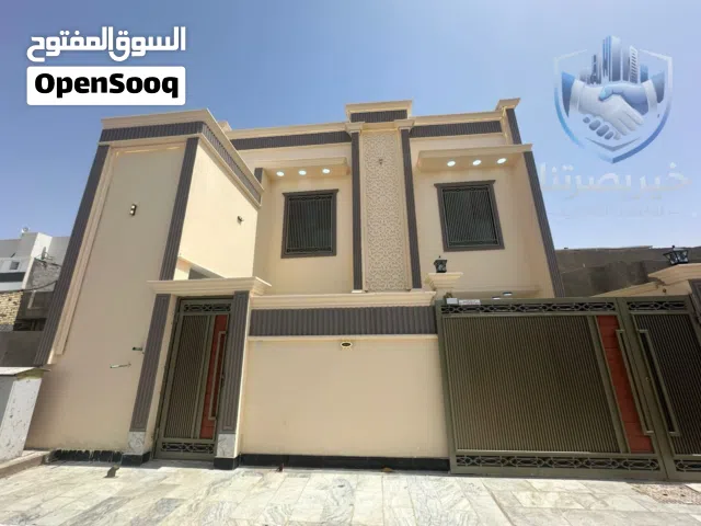 200 m2 5 Bedrooms Townhouse for Sale in Basra al-ahrar