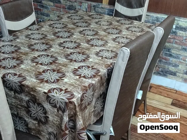 طاولة سفرة موديل تركي مستعلمة مدة قليلة ممكن تكبير حجمها وتصغيرها