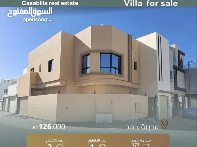 276 m2 5 Bedrooms Villa for Sale in Northern Governorate Madinat Hamad