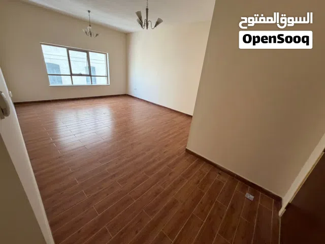 أجمل الشقق بكورنيش عجمان بموقع مميز ومناسب للسكن العائلي