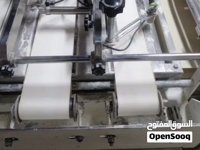 خط لبناني 3 خبزات 12 الف خبزه في الساعه خط نظيف جدا كانه جديد