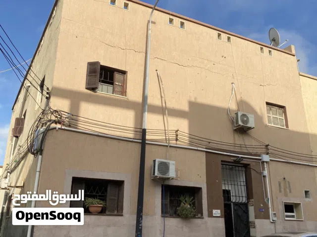 165 m2 4 Bedrooms Townhouse for Sale in Tripoli Bin Ashour