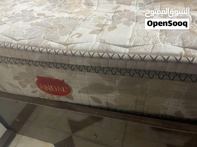 دواشك نفرين واحد اخو الجديد والثاني يعني