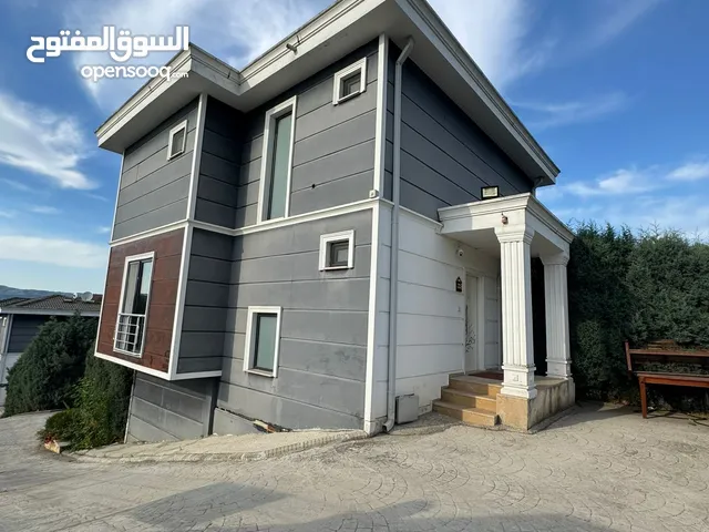 400 m2 4 Bedrooms Villa for Sale in Sakarya Sapanca