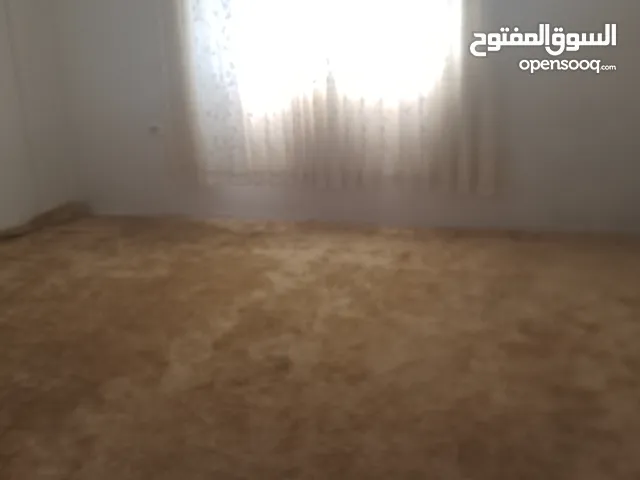 سجاده للبيع وبردايه للبيع بحاله وكاله است