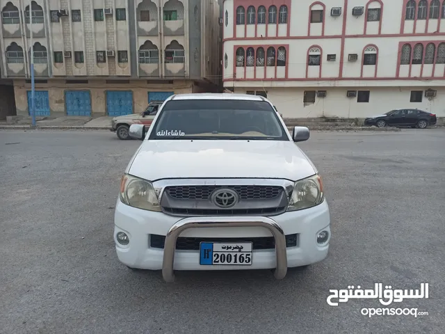 Used Toyota Hilux in Al Mukalla