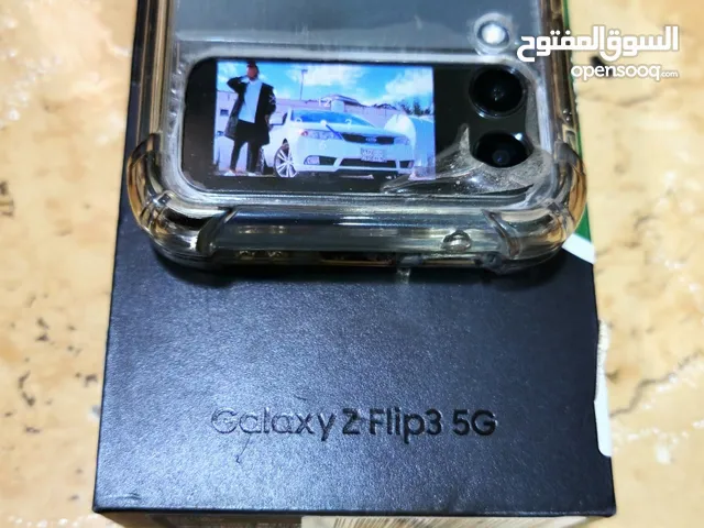 Samsung Galaxy Z Flip3 5G 128 GB in Al Hofuf
