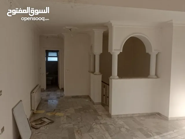 فيلا فارغه للإيجار اعلان رقم (V133)