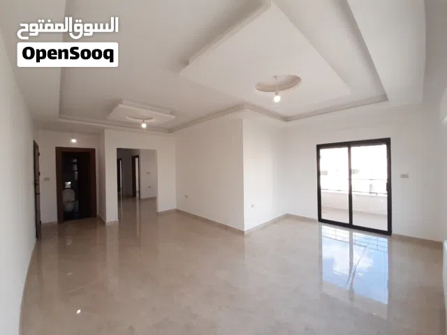 شقة طابق اول بمساحة 150م في ابو سوس الدربيات مقابل مسجد عبداللّٰه بن سلام بسعر استثماري