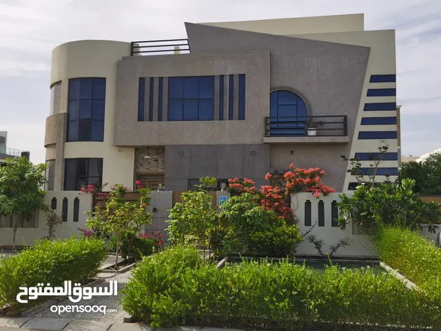 550 m2 5 Bedrooms Villa for Rent in Muscat Al Khoud
