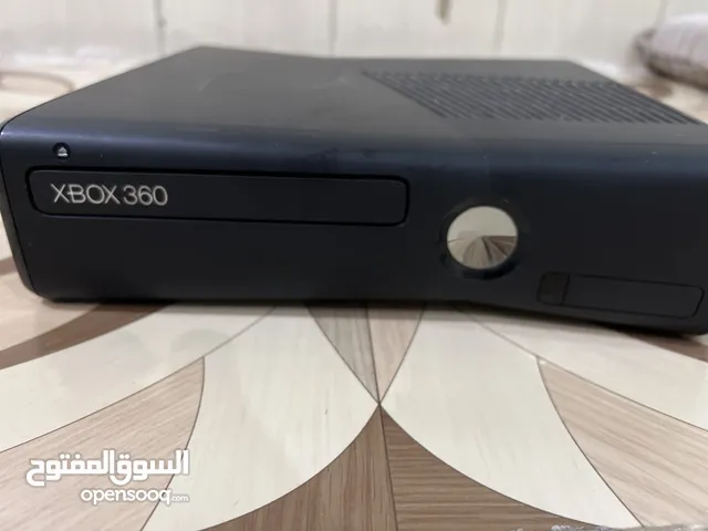 اكس بوكس 360 s للبيع مستعمل وشغال 100‎% مع 2 جوستك كيبل وبلوتوث باتري مع محوله وكيبل HD