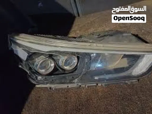 ضوء هونداي ايونك امامي يسار مكسور شغال اضويه كامله