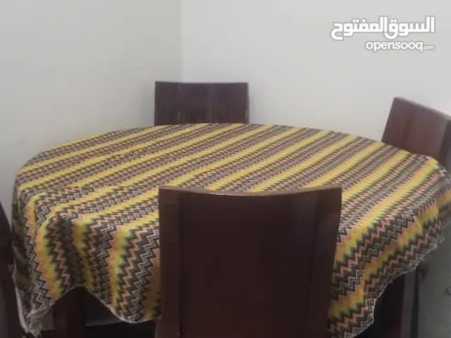 طاولة طعام مستديرة للبيع