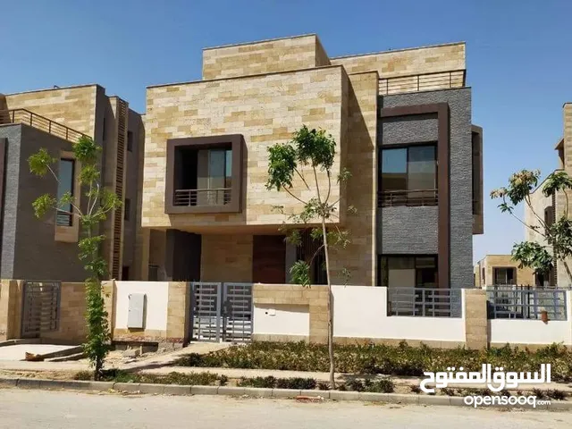 320 m2 5 Bedrooms Villa for Sale in Cairo Fifth Settlement