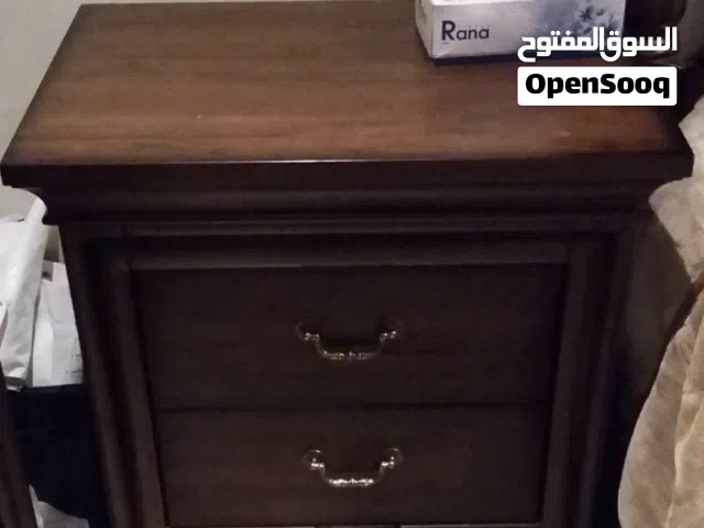 Bedroom set and baby crib salmyia