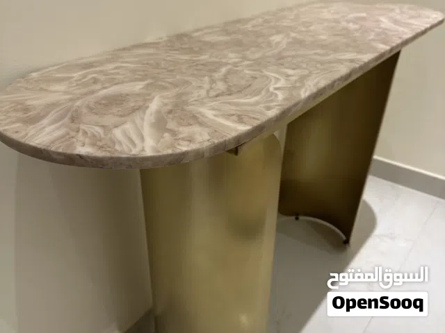 طاولة استقبال او طاولة كونسول