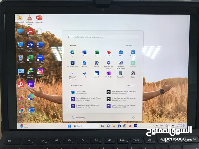 laptop and tablet 2 in 1 Microsoft surface pro 6