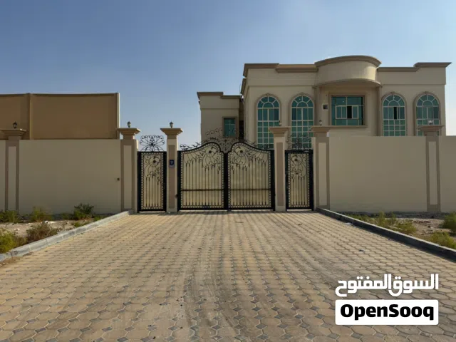 1500 m2 5 Bedrooms Villa for Rent in Abu Dhabi Mohamed Bin Zayed City