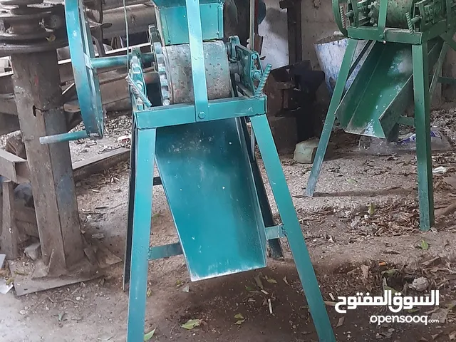 رصاعة زيتون يدوي وكهربا وامكانية التفصيل والتجهيز حسب الطلب