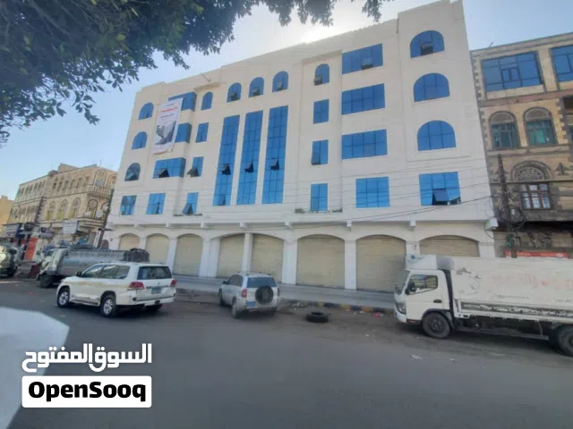 *للايجار والعرض محدود اين المستثمرين* عماره حديثه خمسة طابق وحوش خلفي مستشفى جامعة او مدرسة ....