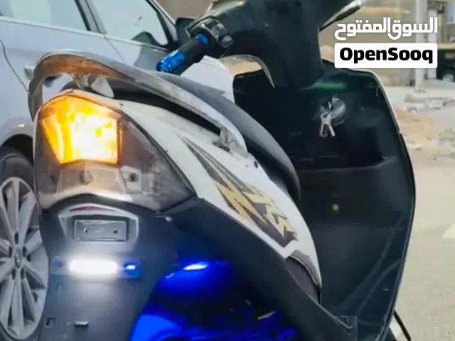 2004 ياماها NMAX