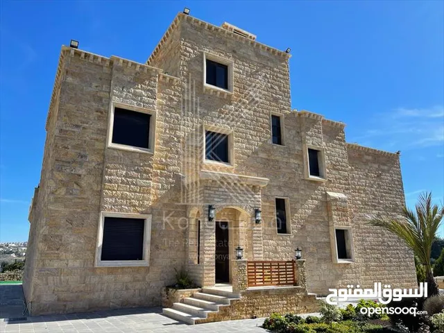 749 m2 5 Bedrooms Villa for Sale in Amman Naour