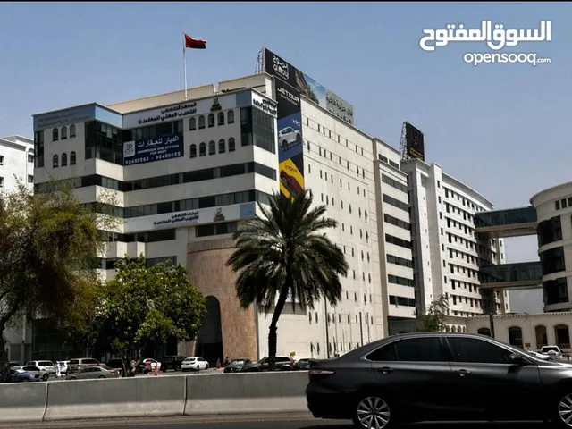 للايجار معرض ارضي ع شارع السلطان قابوس،For Rent: Premium Ground Floor Showroom in Al