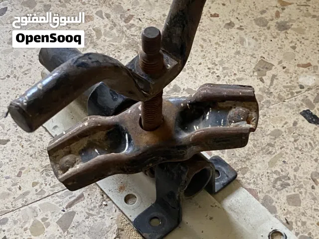 حامل الإطار الاحتياطي تيوتا ثعلب