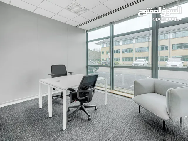 Private office space for 2 persons in DUQM, Squadra
