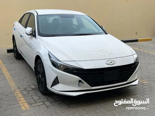 Hyundai Elantra in Mubarak Al-Kabeer