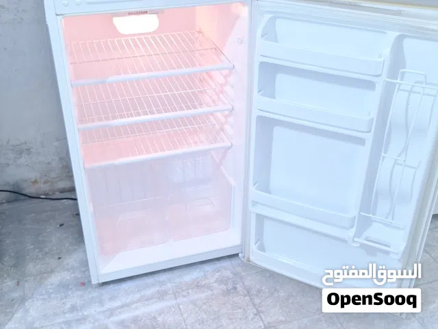 بيع ثلاجه ونسا الغانم 14 قدم بحاله ممتازه جدا مع التوصيل والكفاله