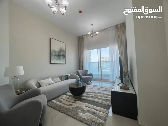 شقة فاخرة للايجار*  *الرياض حي الرمال شهري وسنوي