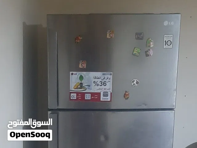 ثلاجه lg22قدم بحاله الزيرو بالضمان 10سنوات ولم تستخدم الاقليل وبمايرضي الله جديده تتحدث الي للاعطال