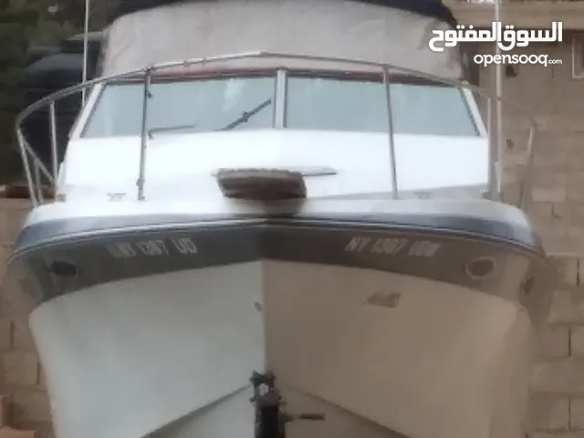 يخت أمريكي للبيع