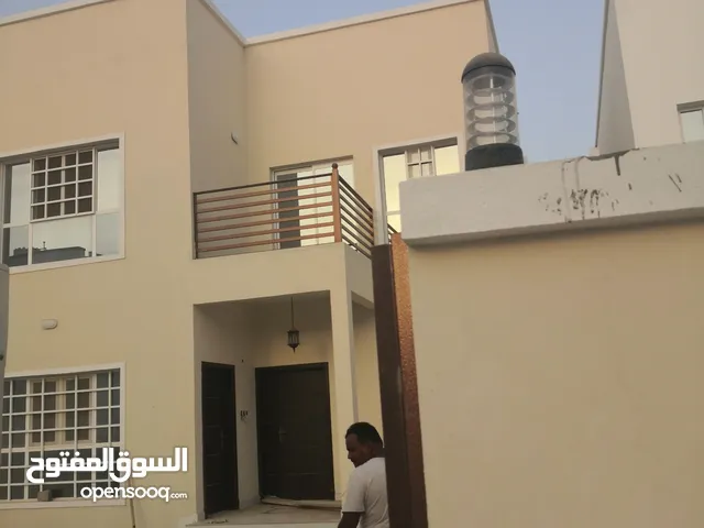 290 m2 4 Bedrooms Villa for Sale in Muscat Al Maabilah