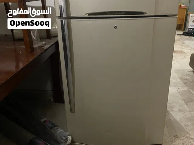 ثلاجة توشيبا مستعملة