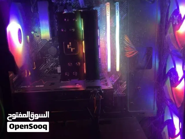 pc للبيع كامل ملحقاته
